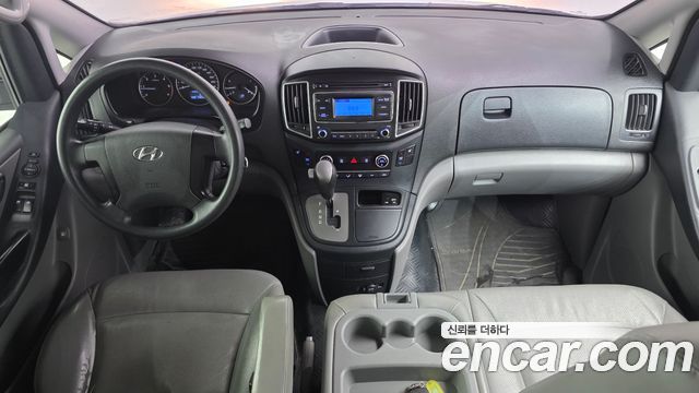 Hyundai Starex 2017 — photo 7