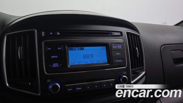 Hyundai Starex 2017 — photo 14