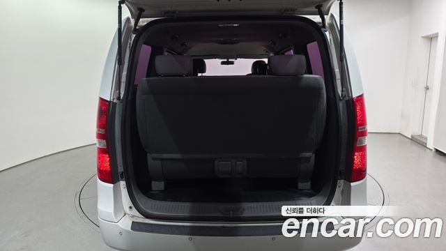 Hyundai Starex 2017 — photo 20