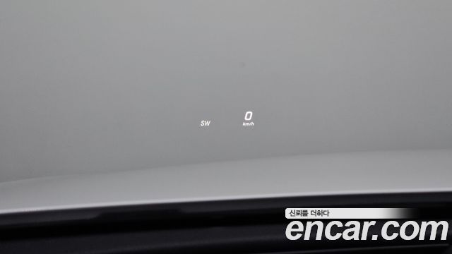 Mercedes-Benz E-Class 2017 — photo 17