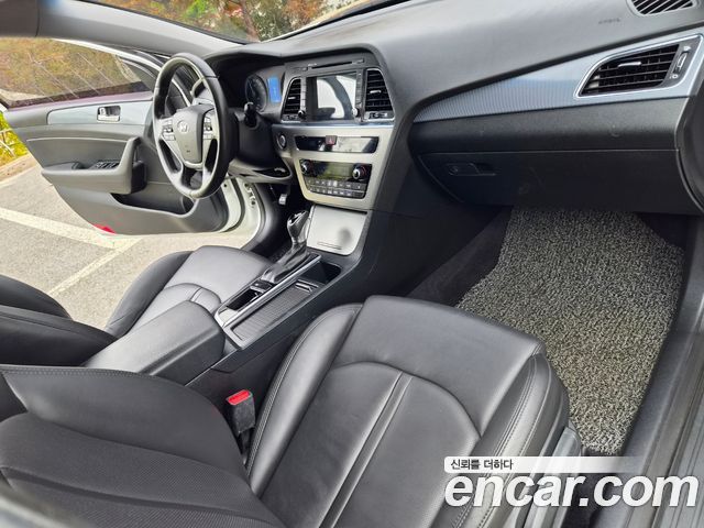Hyundai Sonata 2016 — photo 12