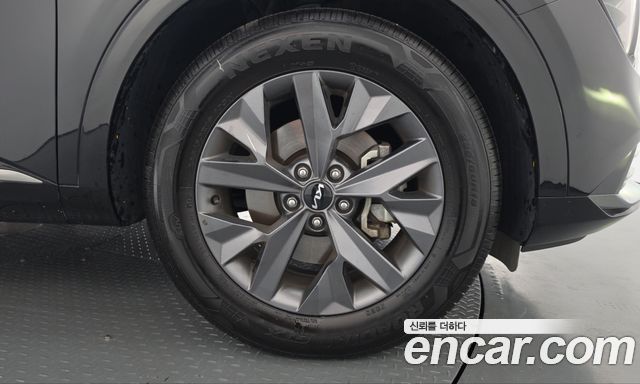 Kia Sportage 2023 — photo 7