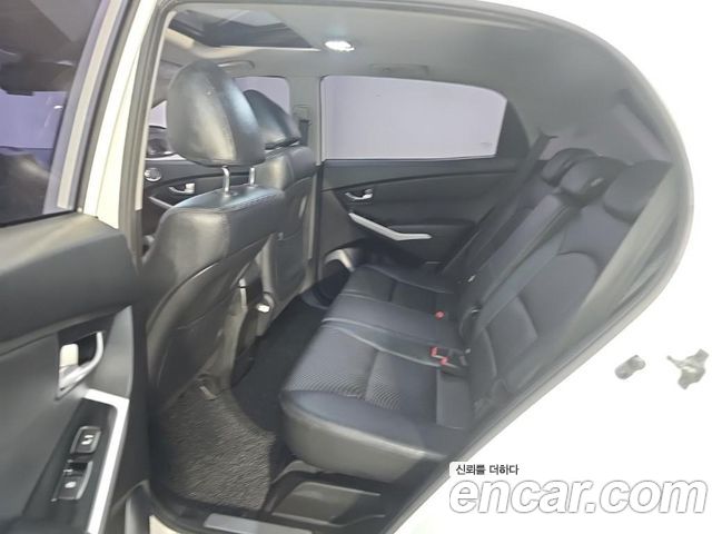 KG Mobility KORANDO 2015 — photo 12