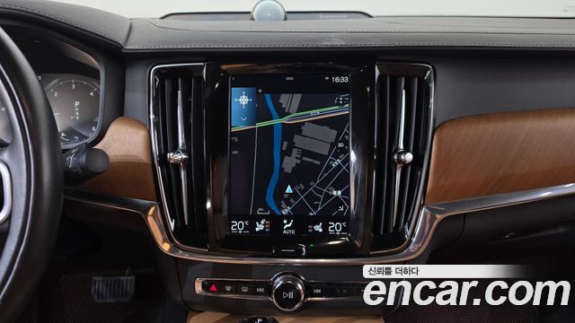 Volvo S90 2018 — photo 14