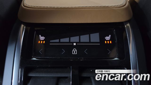 Volvo S90 2018 — photo 17