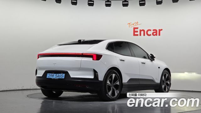 Polestar Polestar 4 2025 — photo 2