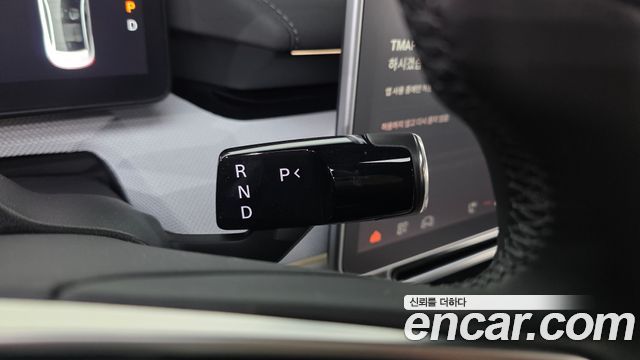 Polestar Polestar 4 2025 — photo 9