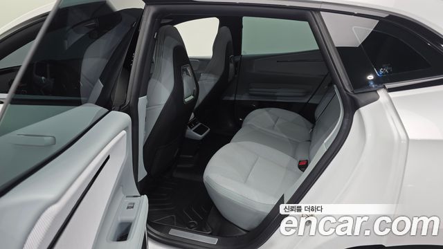 Polestar Polestar 4 2025 — photo 11