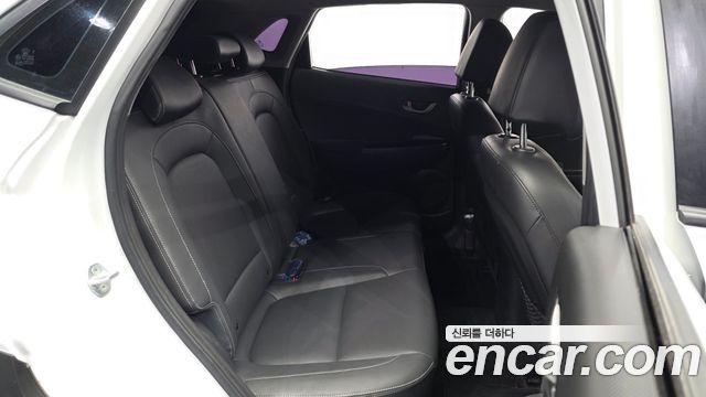 Hyundai Kona 2018 — photo 17