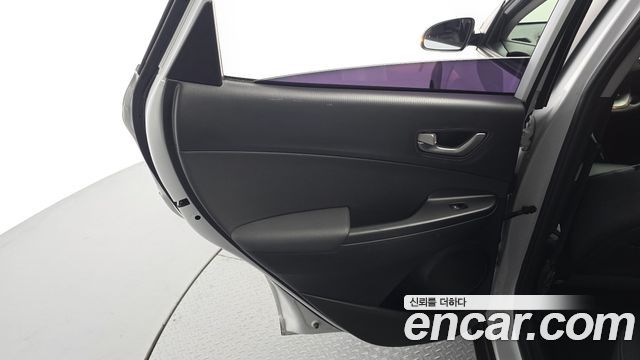 Hyundai Kona 2018 — photo 15