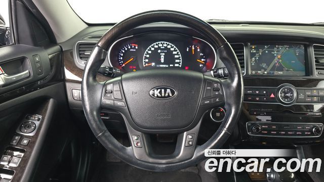 Kia K7 2014 — photo 19