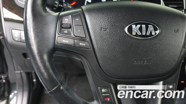 Kia K7 2014 — photo 27