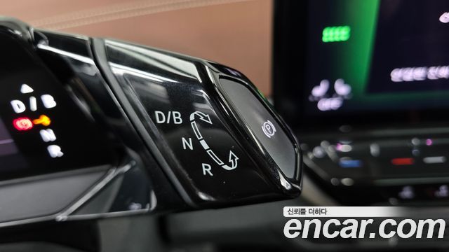 Volkswagen ID.4 2023 — photo 12