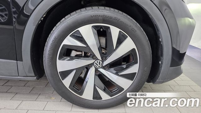 Volkswagen ID.4 2023 — photo 7