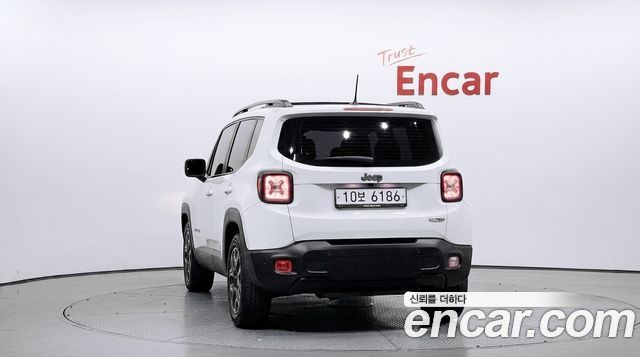 Jeep Renegade 2017 — photo 4