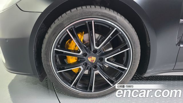 Porsche Panamera 2018 — photo 5