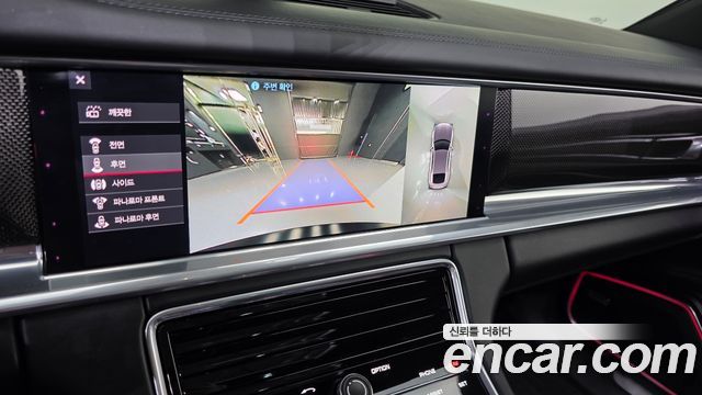 Porsche Panamera 2018 — photo 24