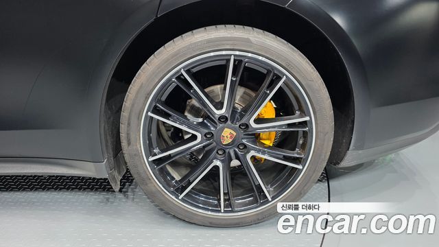 Porsche Panamera 2018 — photo 7