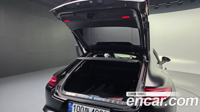 Porsche Panamera 2018 — photo 34