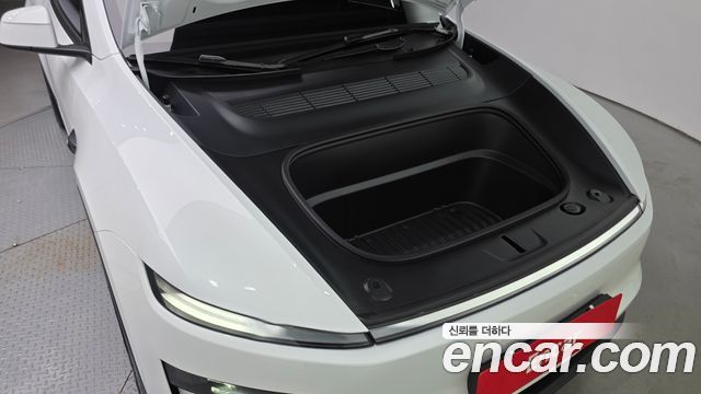 Tesla Model Y 2026 — photo 6