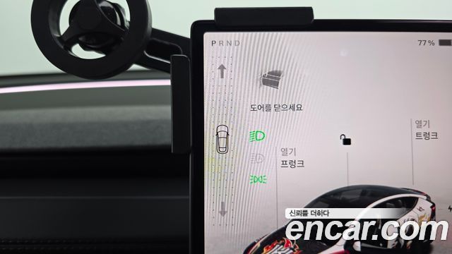 Tesla Model Y 2026 — photo 12
