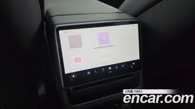 Tesla Model Y 2026 — photo 25