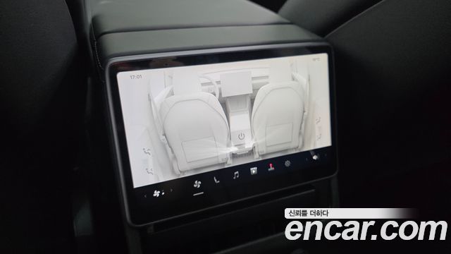 Tesla Model Y 2026 — photo 26