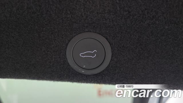 Tesla Model Y 2026 — photo 29