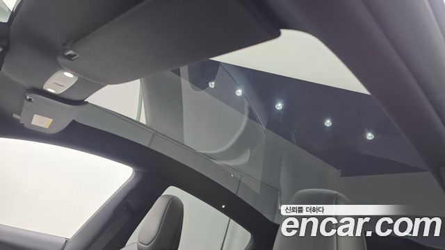 Tesla Model Y 2026 — photo 30