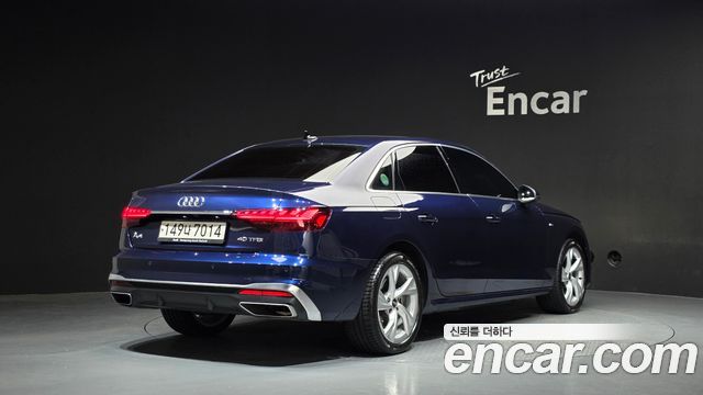 Audi A4 2021 — photo 2