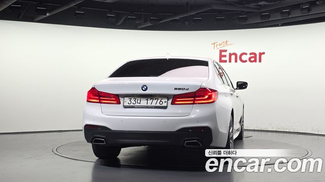BMW 5-Series 2017 — photo 4