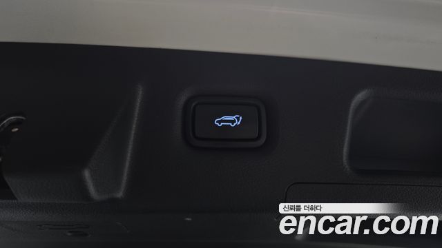 Hyundai Santafe 2023 — photo 26