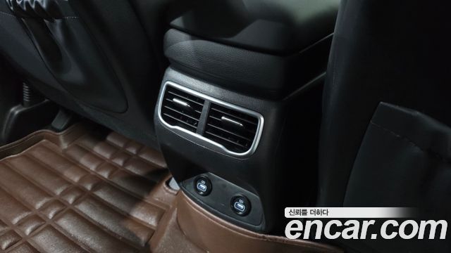 Hyundai Santafe 2023 — photo 31
