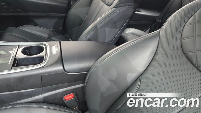 Hyundai Santafe 2023 — photo 32