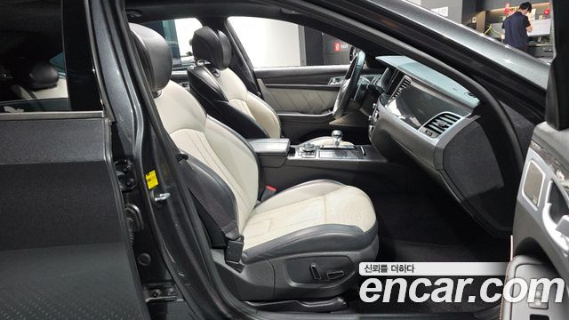 Genesis G80 2018 — photo 18