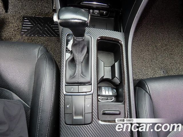 Kia K5 2016 — photo 10