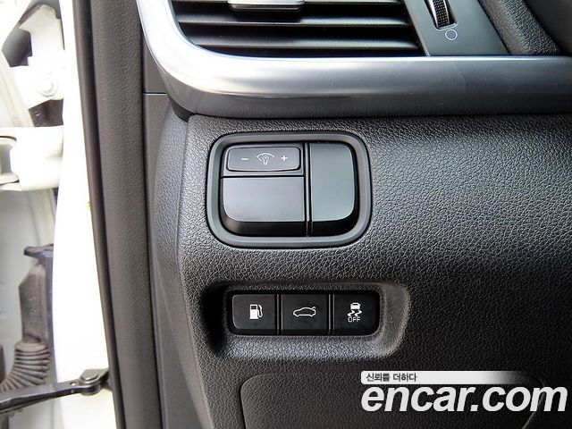 Kia K5 2016 — photo 12