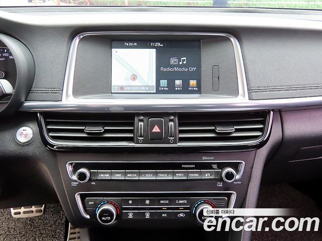 Kia K5 2016 — photo 14