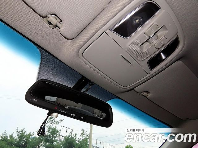 Kia K5 2016 — photo 16
