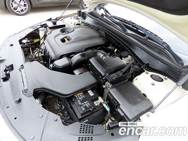 Kia K5 2016 — photo 19
