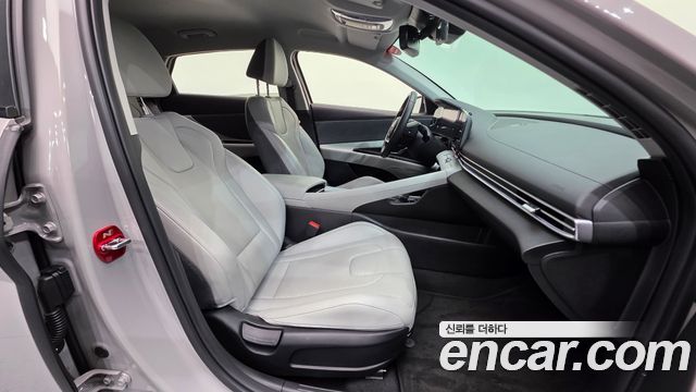 Hyundai AVANTE 2023 — photo 10