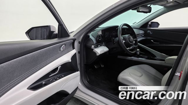 Hyundai AVANTE 2023 — photo 11