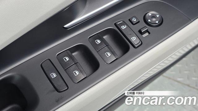 Hyundai AVANTE 2023 — photo 12