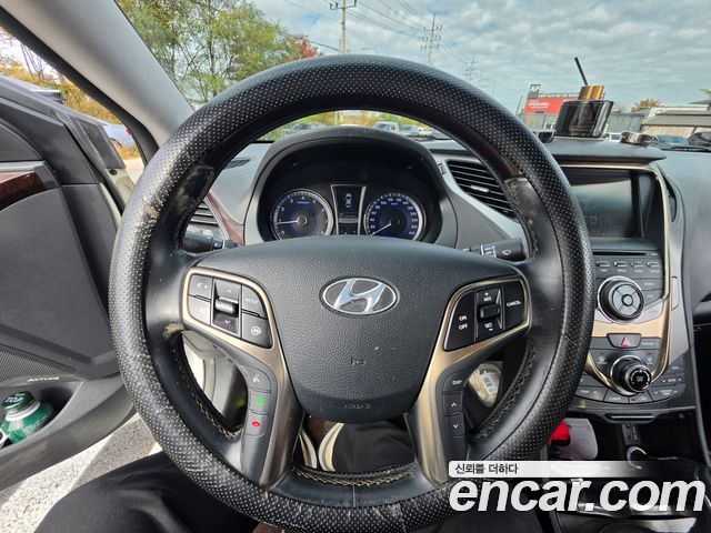 Hyundai Grandeur 2013 — photo 9