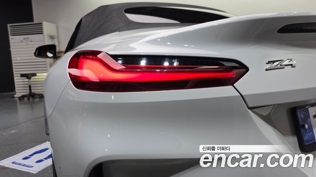 BMW Z4 2025 — photo 9