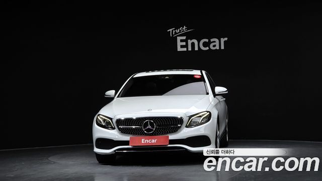 Mercedes-Benz E-Class 2017 — photo 3