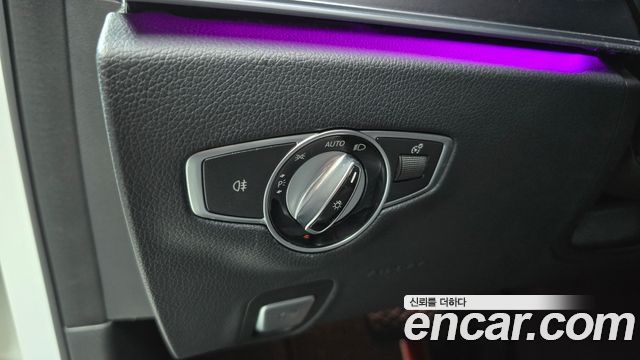 Mercedes-Benz E-Class 2017 — photo 17