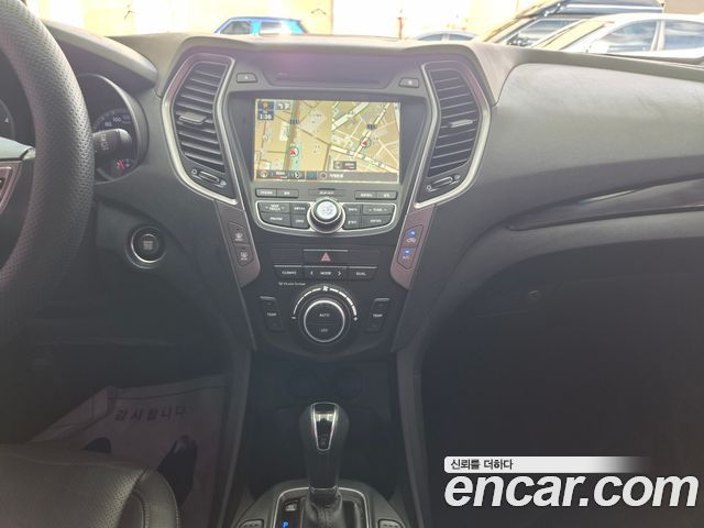Hyundai Santafe 2015 — photo 11