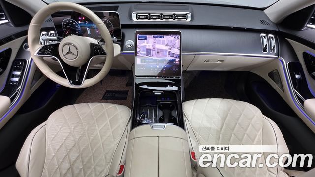 Mercedes-Benz S-Class 2023 — photo 10