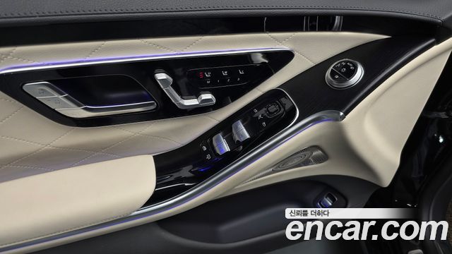 Mercedes-Benz S-Class 2023 — photo 24